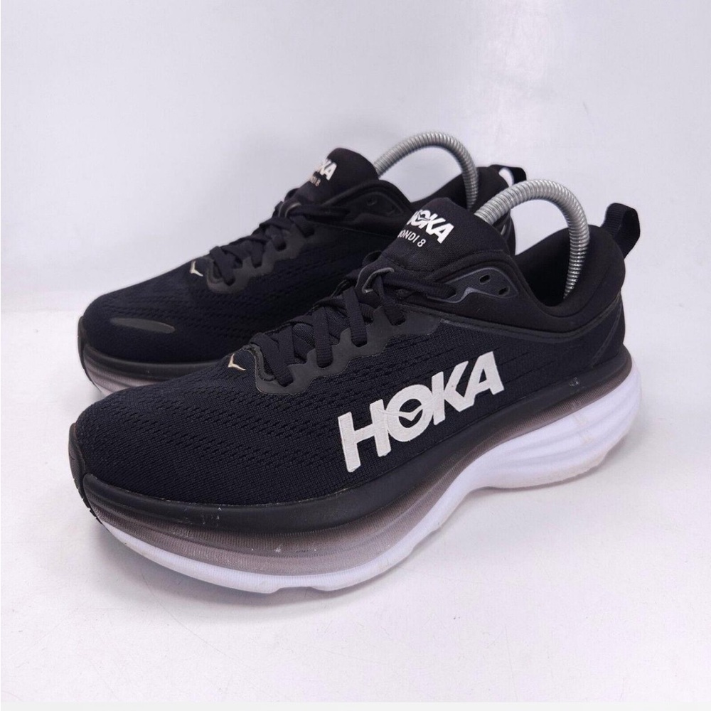 ✨Hoka One One Bondi 8
Athletic Running Shoe Womens Size 9
F27222G Black White✨